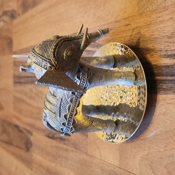 Vintage Golden Hammered Brass Round Coasters, Set of Two - Picture 12 of 12